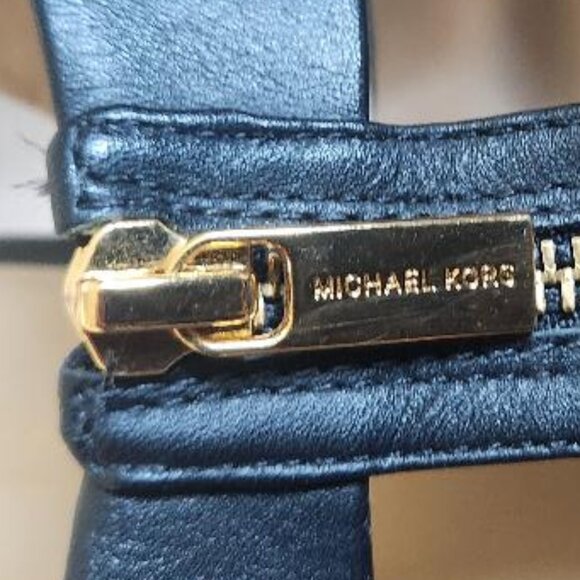 Michael Kors Black Leather T Strap Gold Zipper Platform Sandal Heels Sz 8M - Picture 11 of 13